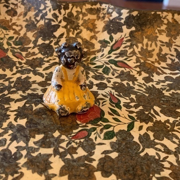 Wonderful pair of Hubley cast iron paperweights‎ in the form of African - Picture 1 of 3